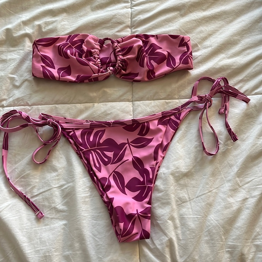 womans bikini